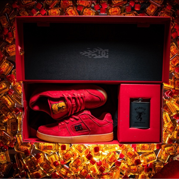 DC shoes Manteca 4 x FIREBALL + Flask Set - Picture 4 of 16